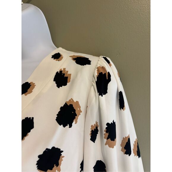 Amazon NWT S Cooler Days Cheetah Print Bubble Sleeve Top - Ivory - Picture 6 of 8